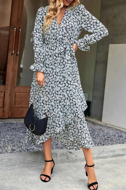 Floral Black White